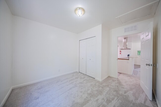 Building Photo - 2472 Hawks Ave