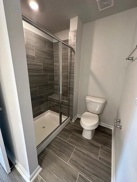 Building Photo - Room in Townhome on Kasota Ln