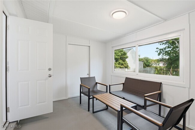 Building Photo - 4518 W Alhambra Cir