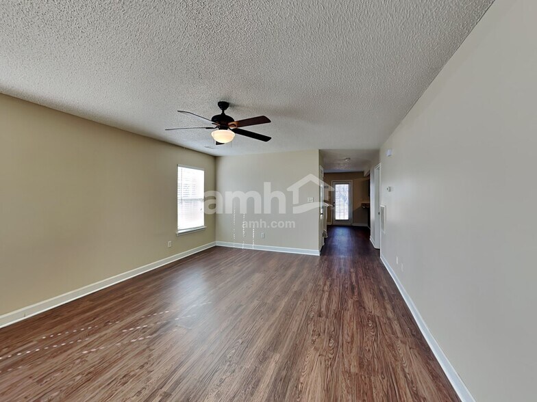 Building Photo - 4718 Winterberry Ln