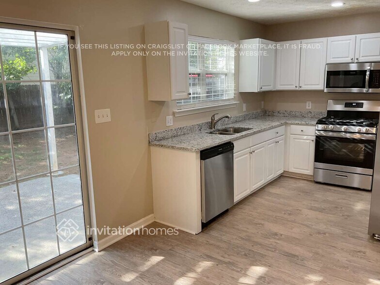 Building Photo - 4251 Brighton Way NW