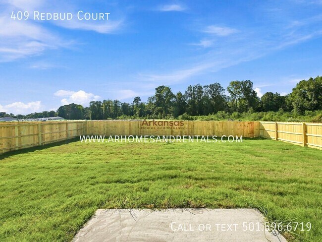 Building Photo - 409 Redbud Ct