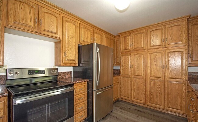 Building Photo - Gig Harbor Home on Oversized Lot