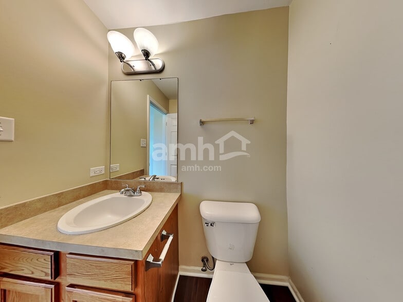 Building Photo - 1306 River Haven Trail