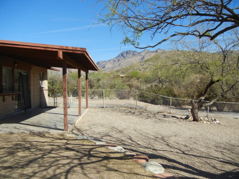 Building Photo - 5180 N Kolb Rd