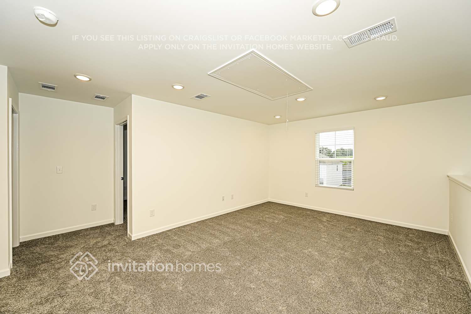 Building Photo - 212 E Millbrook Dr