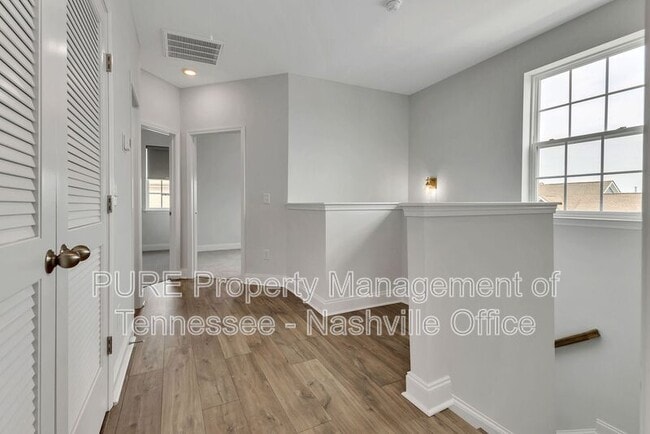 Building Photo - 4201 Camdale Dr