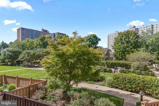 Building Photo - 5300 Holmes Run Pkwy