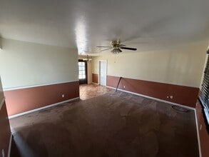 Building Photo - 56 Ridgecrest Dr