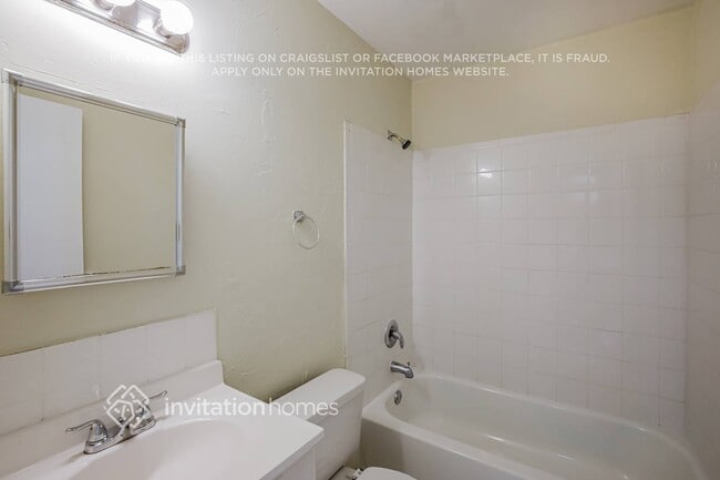 Building Photo - 304 SW 76th Terrace