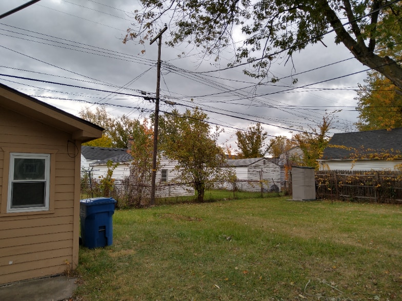 Building Photo - 13972 Marshall Ave