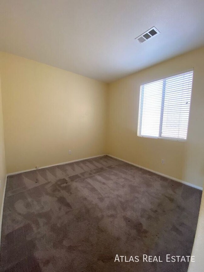Building Photo - 8917 Coral Shale St
