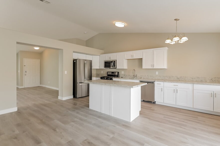 Building Photo - 1212 Autumn Ridge Cir