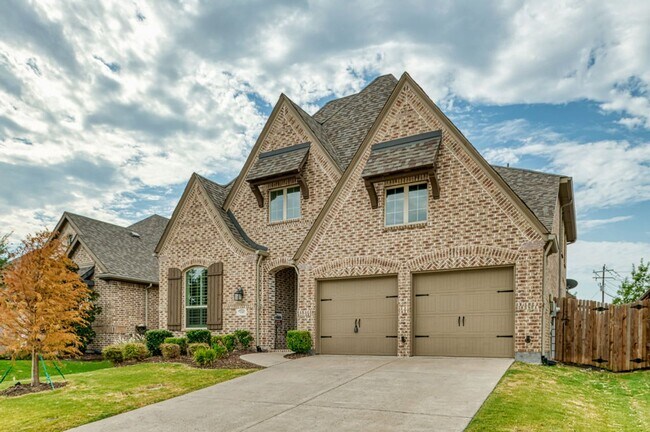 Building Photo - Spectacular and spacious home in Parkside!!