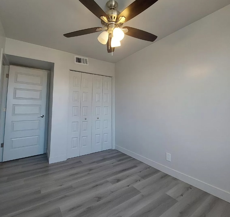 Building Photo - 6108 W Townley Ave