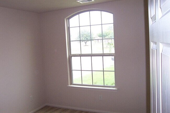 Building Photo - 3714 Rainterra Dr