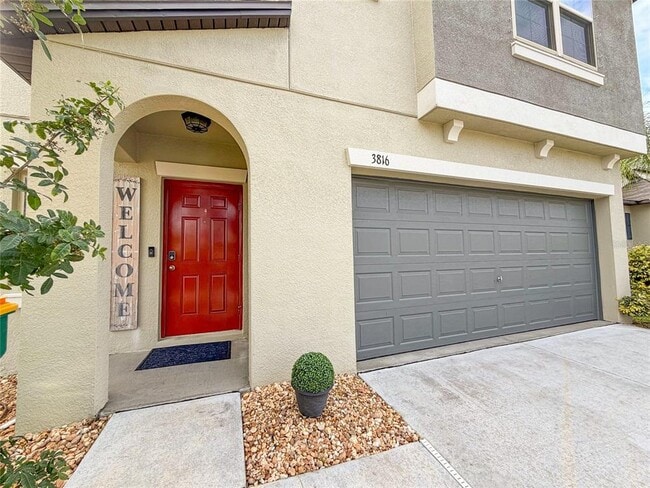 Building Photo - 3816 Hanover Dr