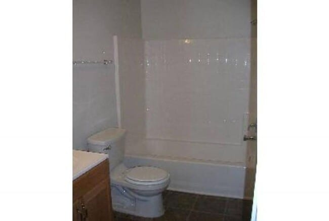 Building Photo - 202 S 11th St