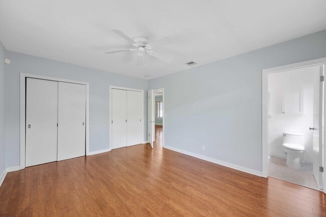 Building Photo - 246 Merrain Rd