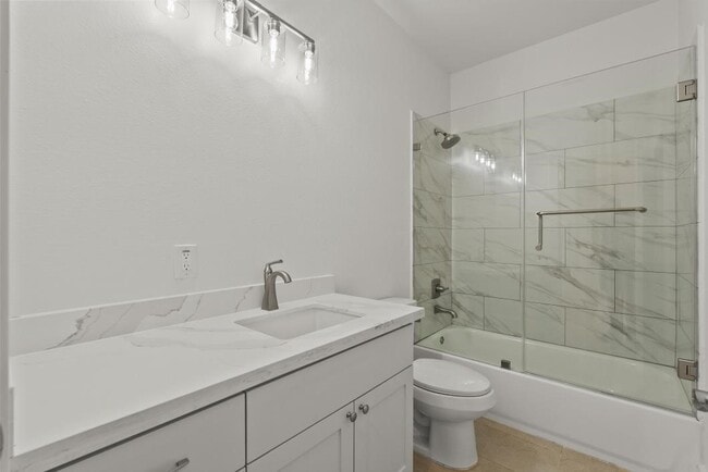 Building Photo - 510 2nd St