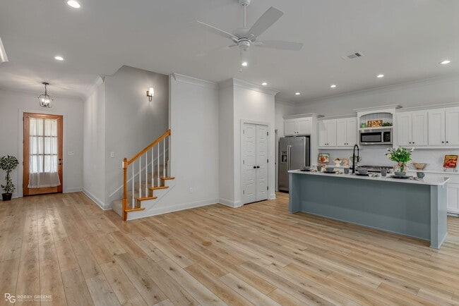 Building Photo - Gorgeous 3 bed 3 bath home for lease | Nor...