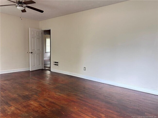Building Photo - 5200 Cypress Rd