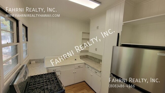 Building Photo - Fully Remodeled 2 bedroom 1 bath single fa...