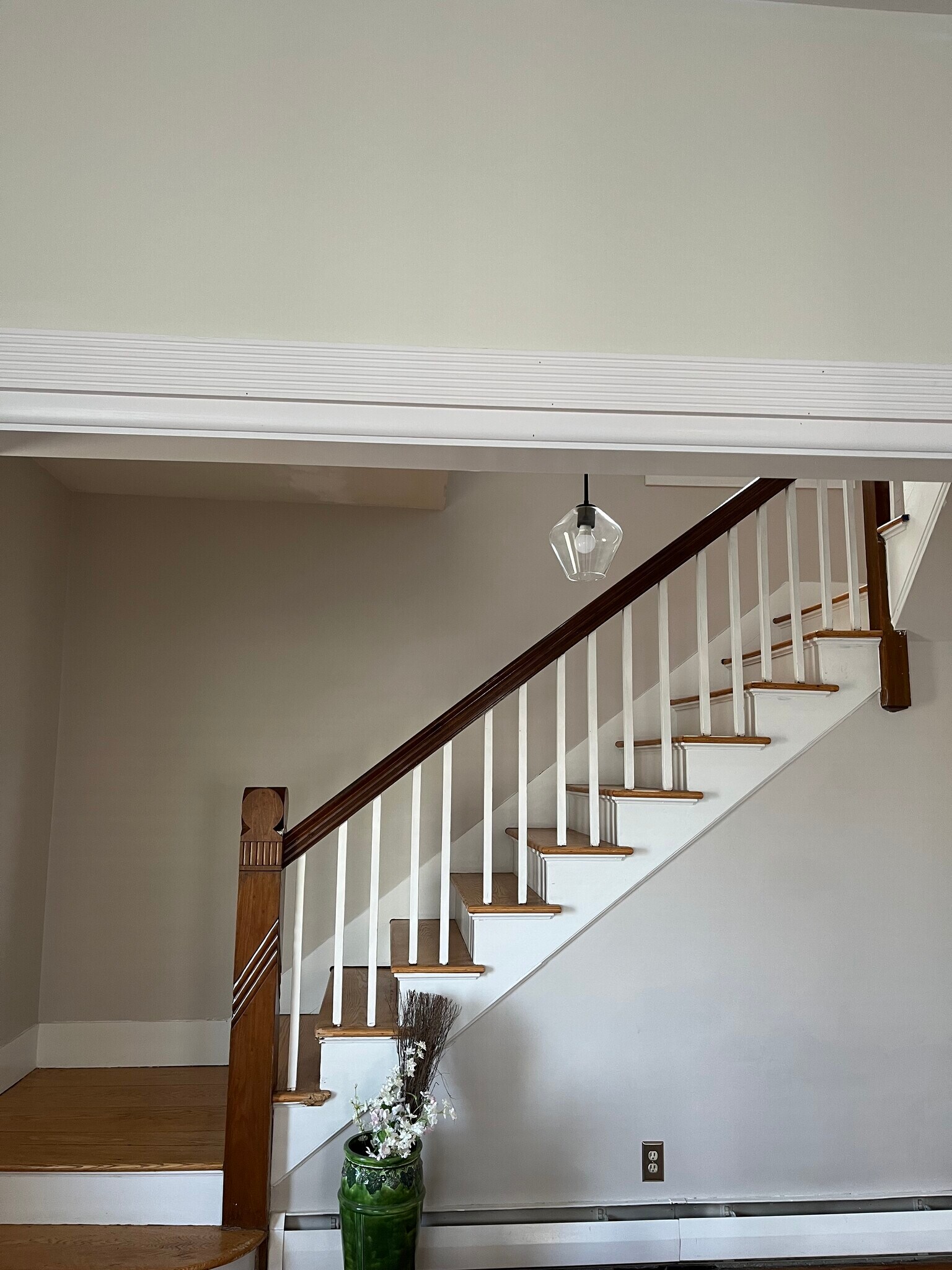 Building Photo - 219 Mauran Ave