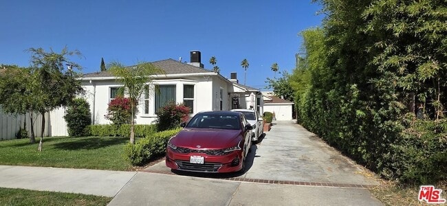 Building Photo - 5444 Hermitage Ave