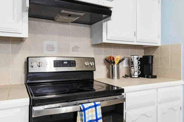 Building Photo - 5001 Retama St