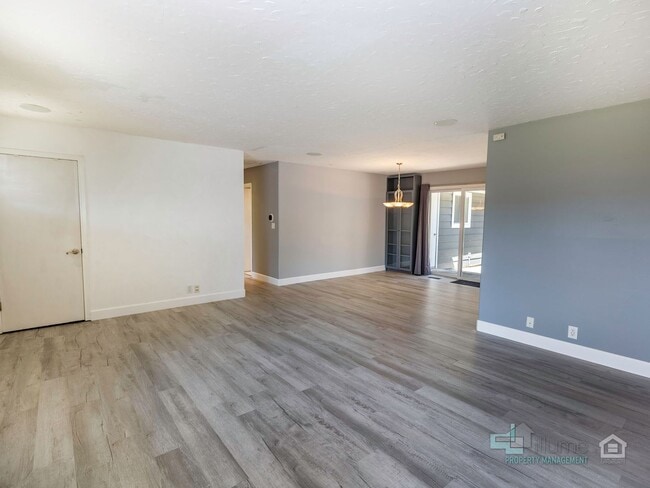 Building Photo - Charming 3-Bedroom Home in a Quiet Cul-de-Sac