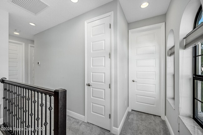Building Photo - 2713 Rodina Dr