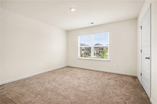 Building Photo - 639 Blue Juniper Cir