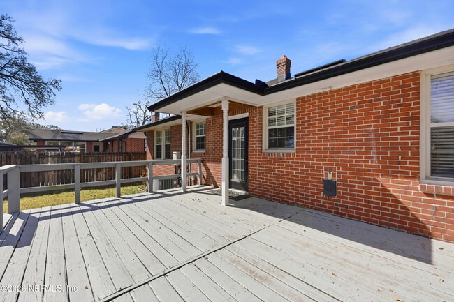 Building Photo - 813 Old Hickory Rd