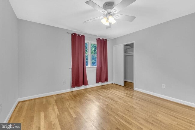 Building Photo - 38 E Rosemont Ave