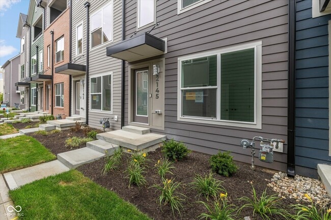 Building Photo - 2145 Coretta Wy