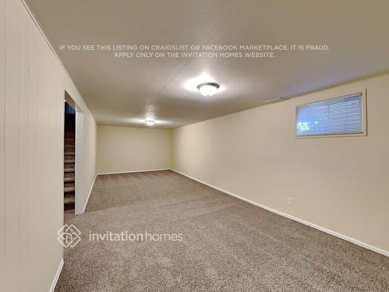 Building Photo - 77 Landoe Ln