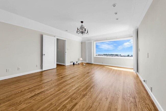 Building Photo - Gorgeous Golden Gate Heights home with gar...