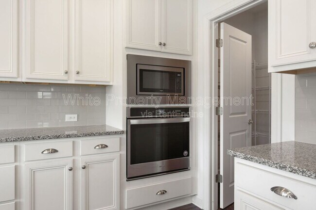 Building Photo - 4962 Durneigh Dr