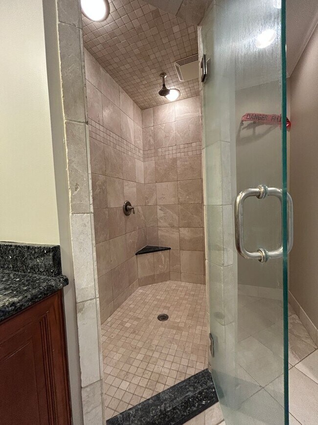 Building Photo - Charming 2 Bedroom/2.5 Bathroom home in Sandfly