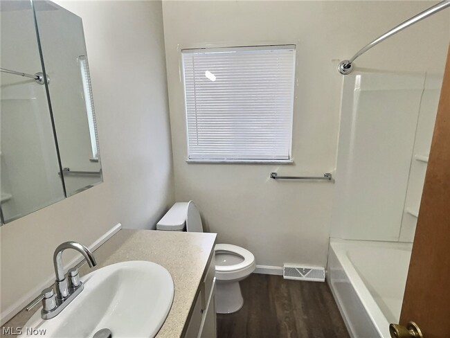 Building Photo - 2566 Graham Rd