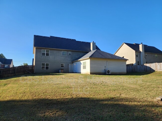 Building Photo - 25 Avery Dr
