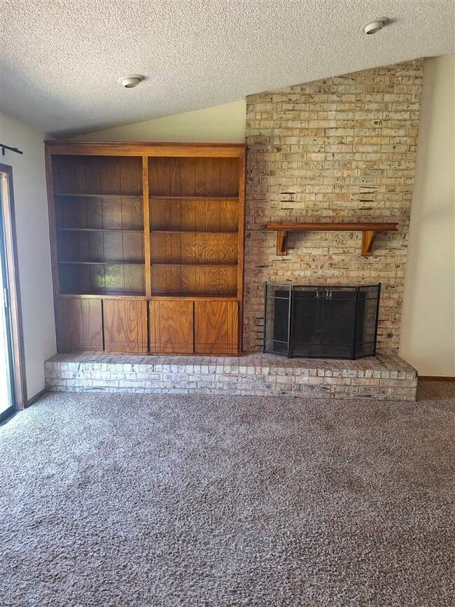 Building Photo - 7222 NW Cherry Cir
