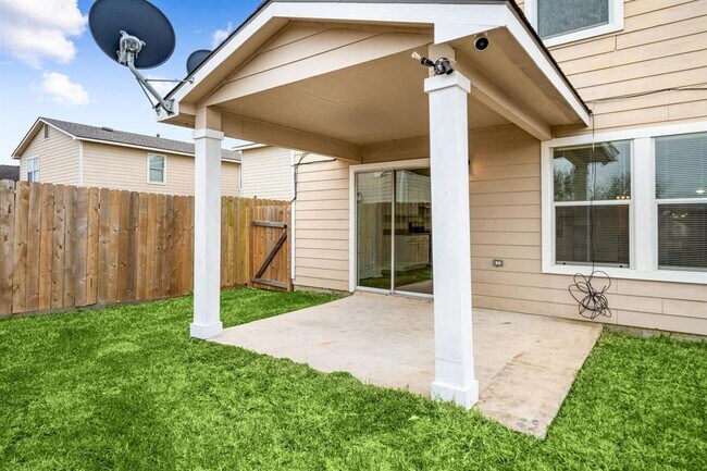 Building Photo - 14407 Acuna Ln