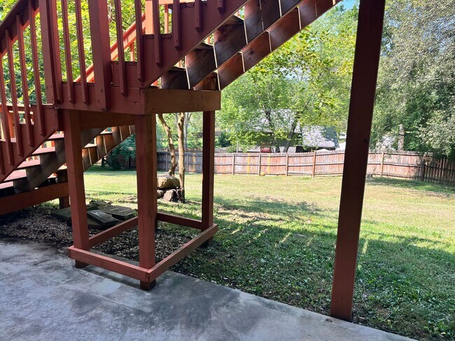 Building Photo - **Spacious 5-Bedroom Home with Modern Upda...