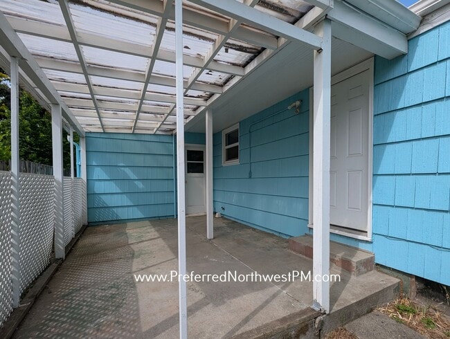 Building Photo - Newly Update 2 Bedroom House in River Road area