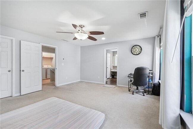 Building Photo - 545 Windstone Trail