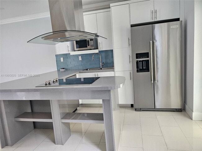 Building Photo - 5816 SW 9th St