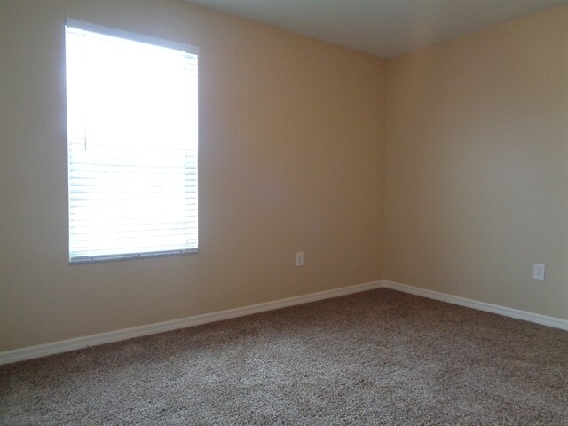 Building Photo - 15403 Quail Woods Pl