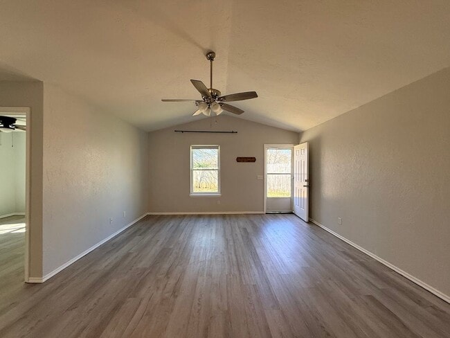 Building Photo - 4 Bedroom - 2 bath duplex located near campus and State Highway 9